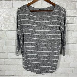 Market and spruce sweater top